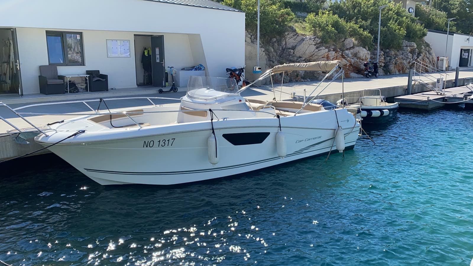 Jeanneau Cap Camarat 8.5 CC